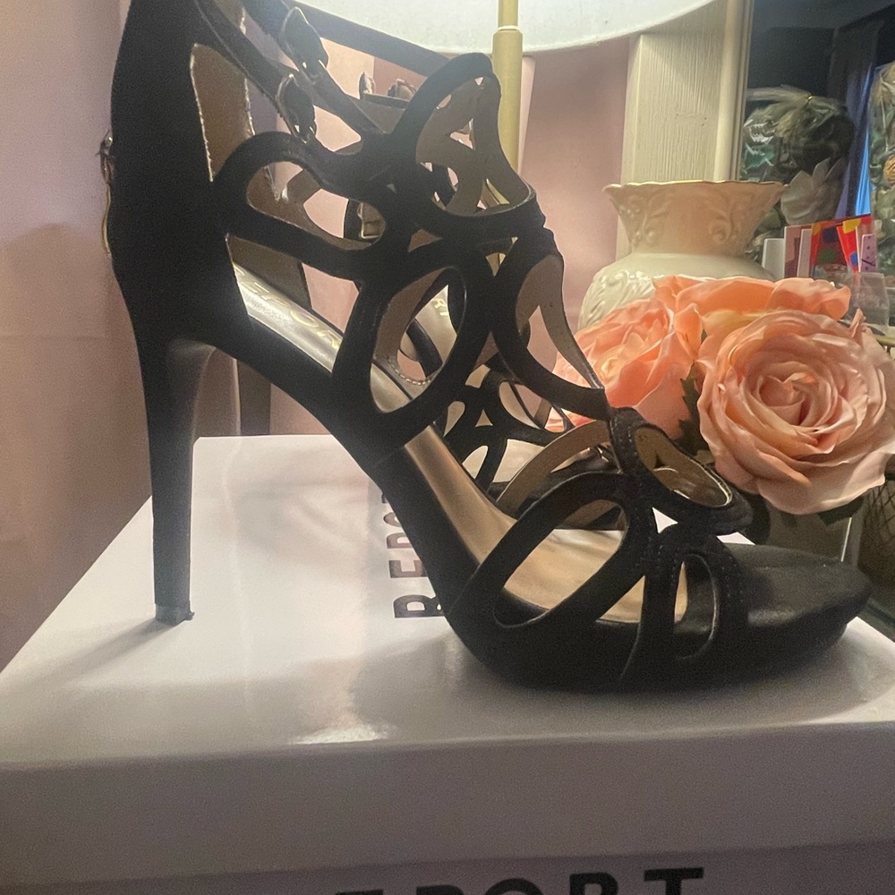 Report Black Heels Sophisticated Style